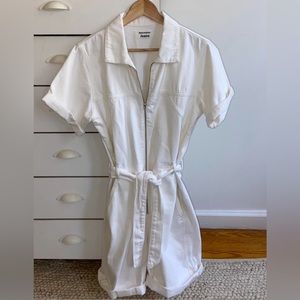 Like new reformation denim romper with tie